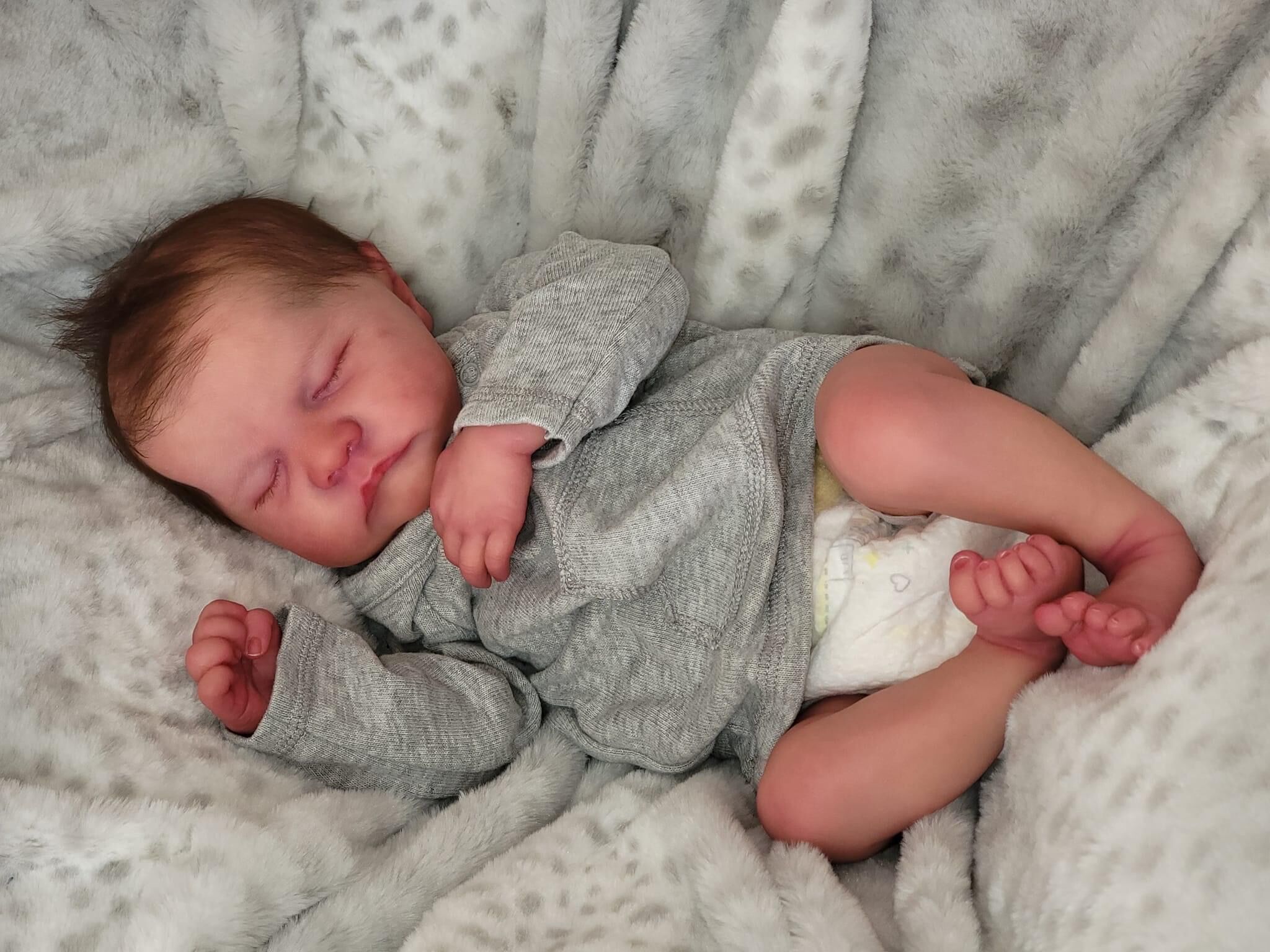 ตุ๊กตาซิลิโคนไวนิลรีบอร์นขนาด1 - Reborn Baby Doll Silicone Realistic บทวิจารณ์และราคา